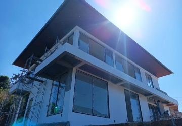 Lắp xingfa việt giá rẻ ở Lâm Đồng, căn nhà siêu bự