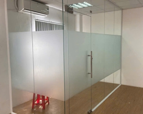 VÁCH NHÔM KÍNH VĂN PHÒNG, NHÀ XƯỞNG, QUÁN ĂN, QUÁN CAFE, SPA....